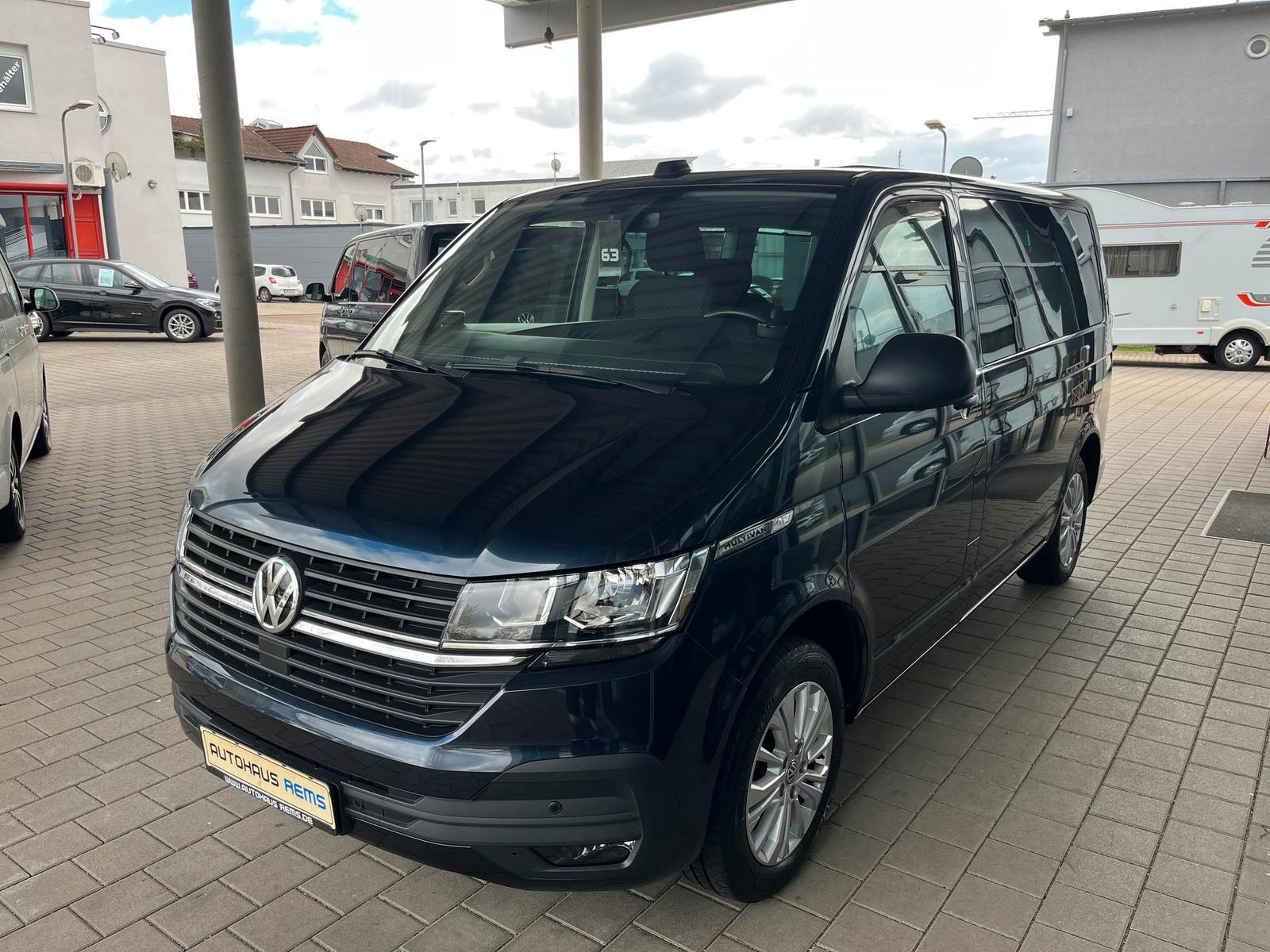 Volkswagen T6.1 Multivan NAVI, ACC, KLIMAAUTO,SITZHEIZUNG