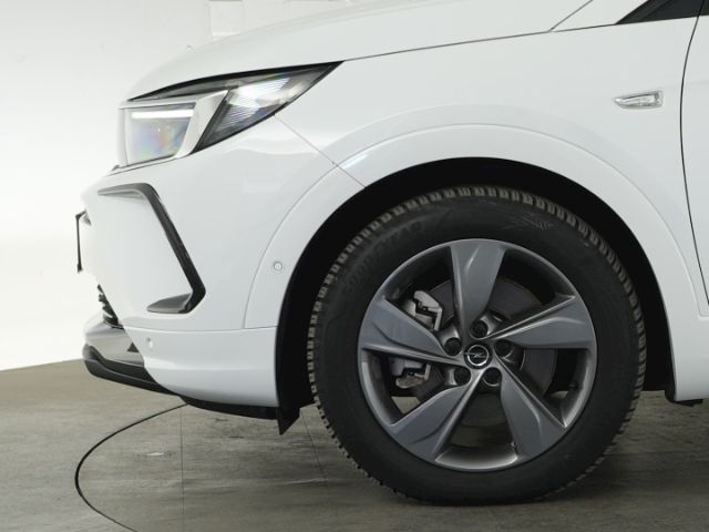 Grandland GSe PHEV 4X4 AUTOMATIK+AHK+NAVI+360 GR