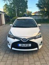Toyota Yaris 1,5-l-VVT-i Hybrid CVT - TYP XP13M(a) - Toyota Gebrauchtwagen in Ingolstadt