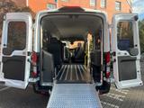 Ford Transit Kombi KMP Rampe Behindertengerecht - weiße Ford Transit