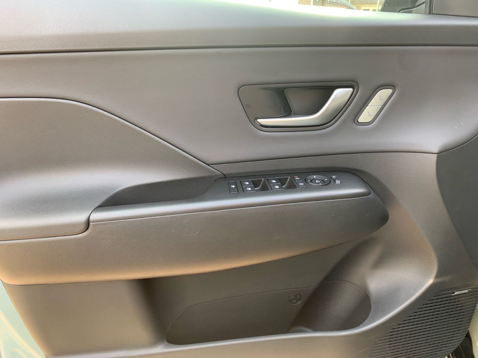 Fahrzeugabbildung Hyundai KONA 1.6 T-GDI 7-DCT Prime el.SD Leder