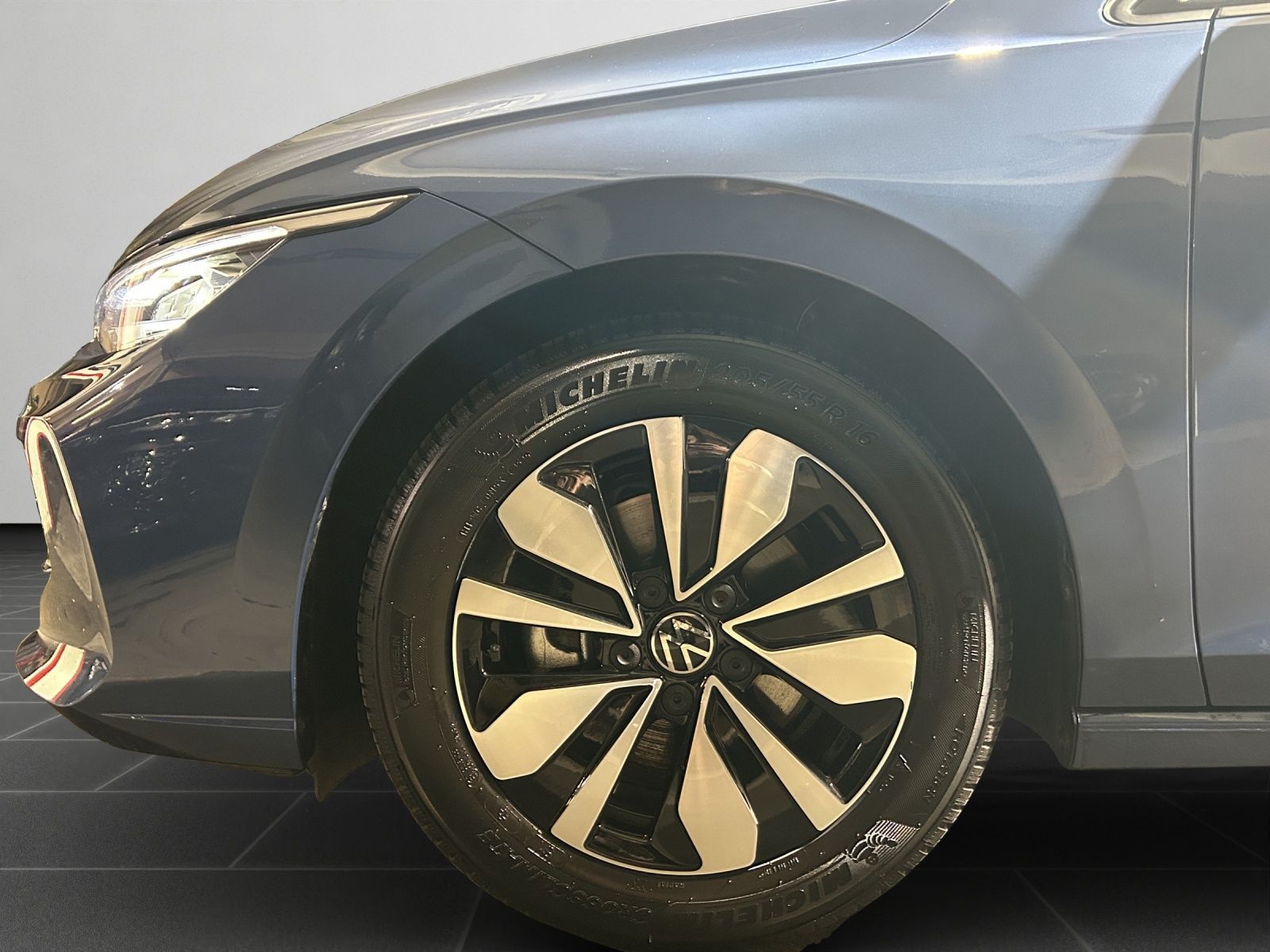 Volkswagen Golf - Bild 9