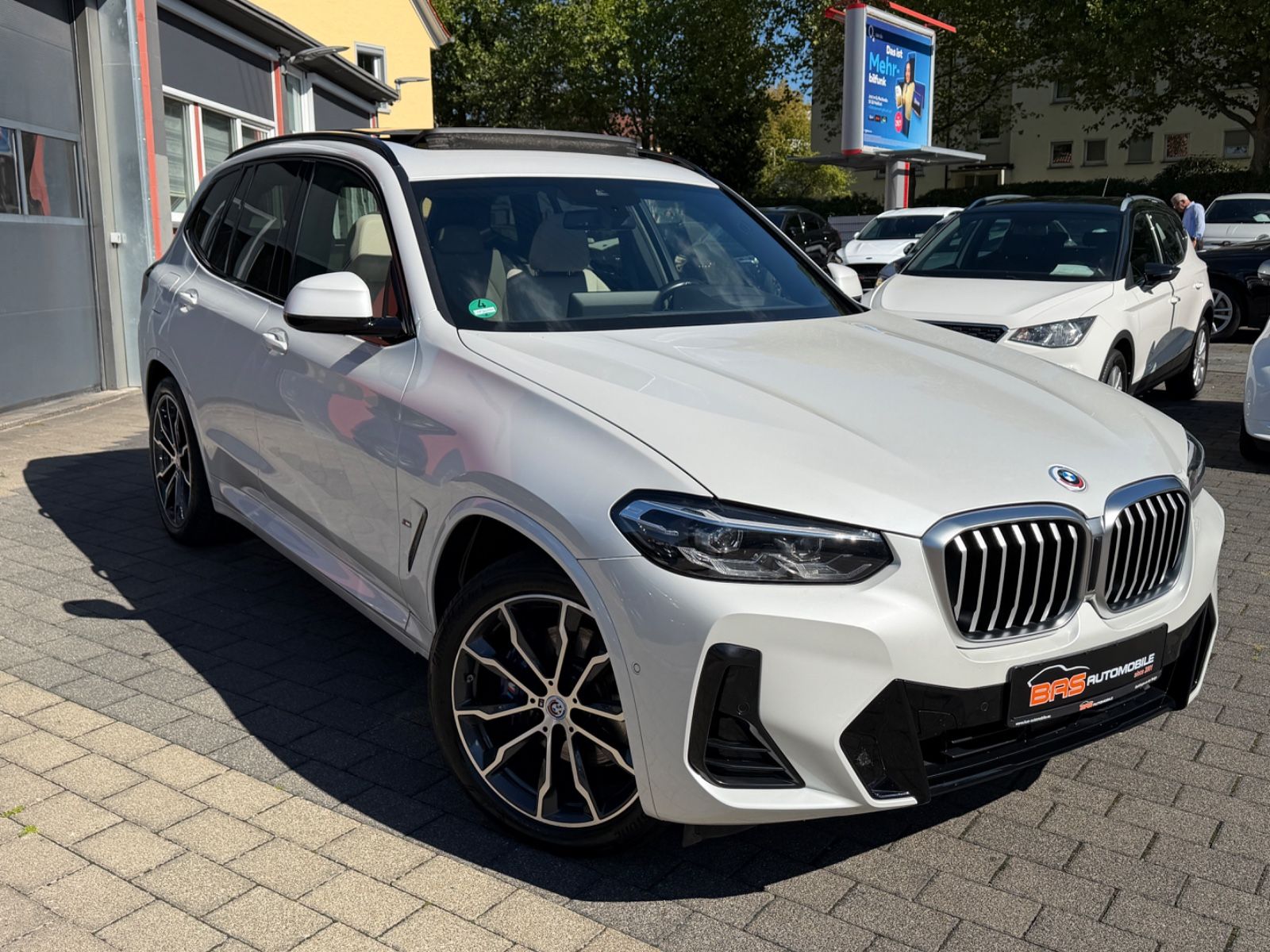 BMW X3 xDrive 30 e M Sport*PANO*HUD*LED*KAM*ASSIST imagem 3