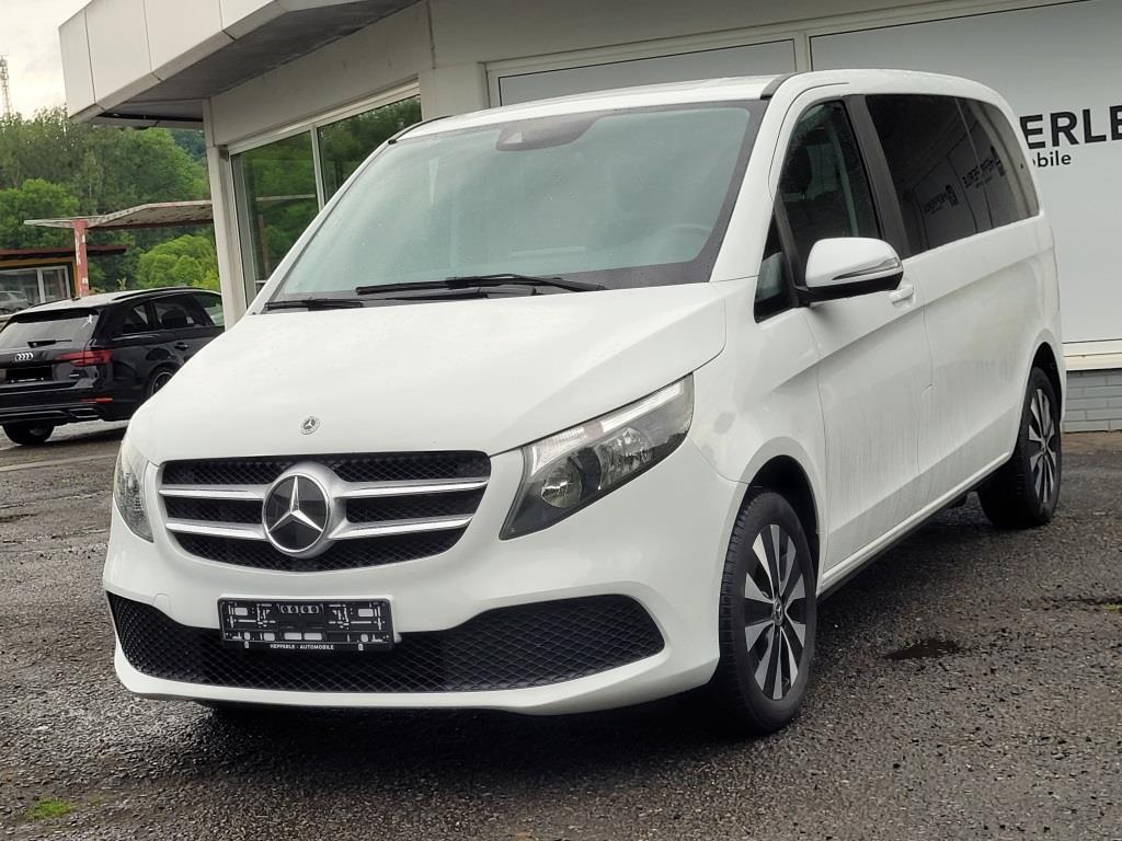 Mercedes-Benz V 220