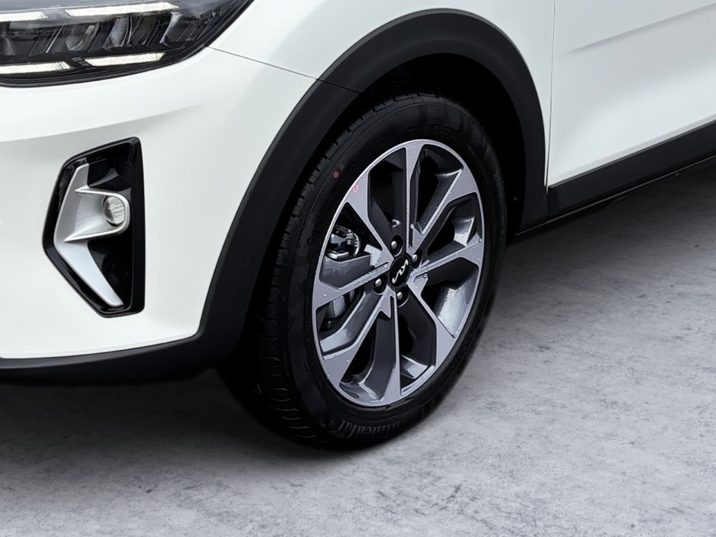 Fahrzeugabbildung Kia Stonic Spirit, AT+Technik Paket Navi LED Auto Kl