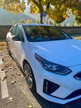 Kia Proceed GT 1.6 T-GDI  EZ 2019 Scheckheftgepflegt - weiße Kia pro cee'd / ProCeed