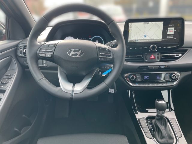 Fahrzeugabbildung Hyundai i30cw Advantage 1.0 Kombi Navi LED Apple CarPlay