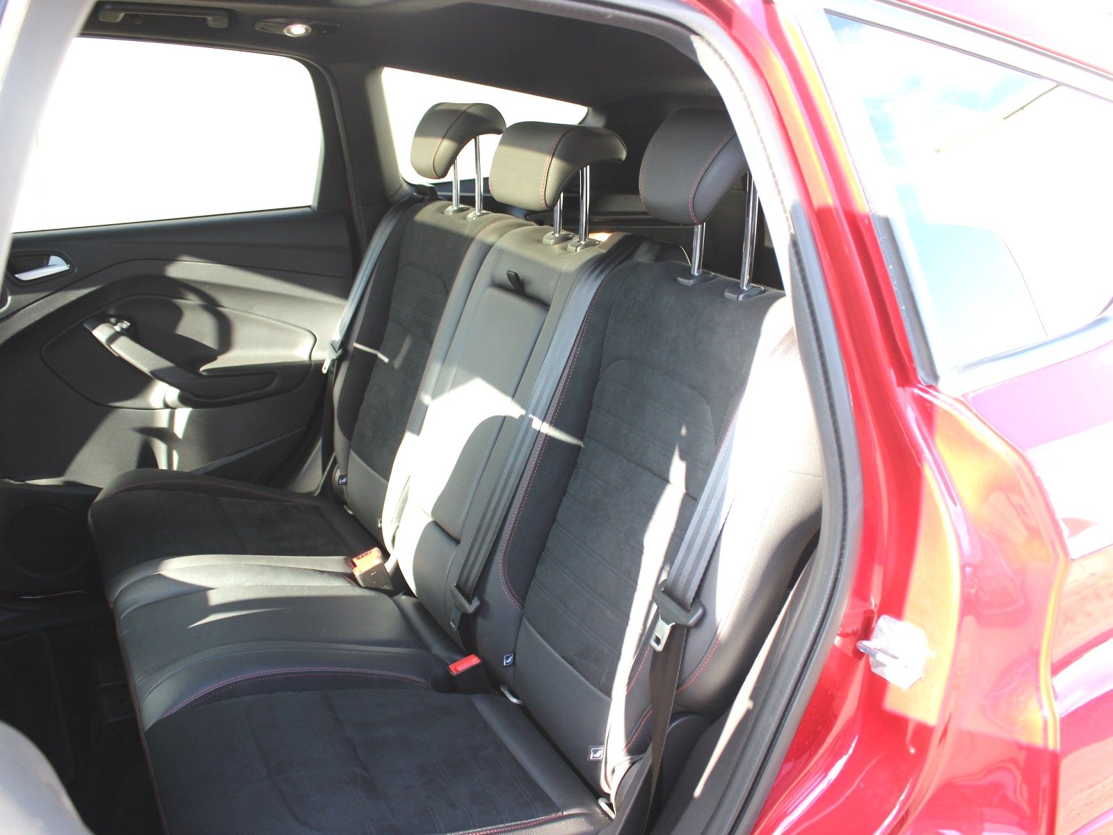 Fahrzeugabbildung Ford Kuga ST-Line 1,5 EcoBoost Start/Stopp