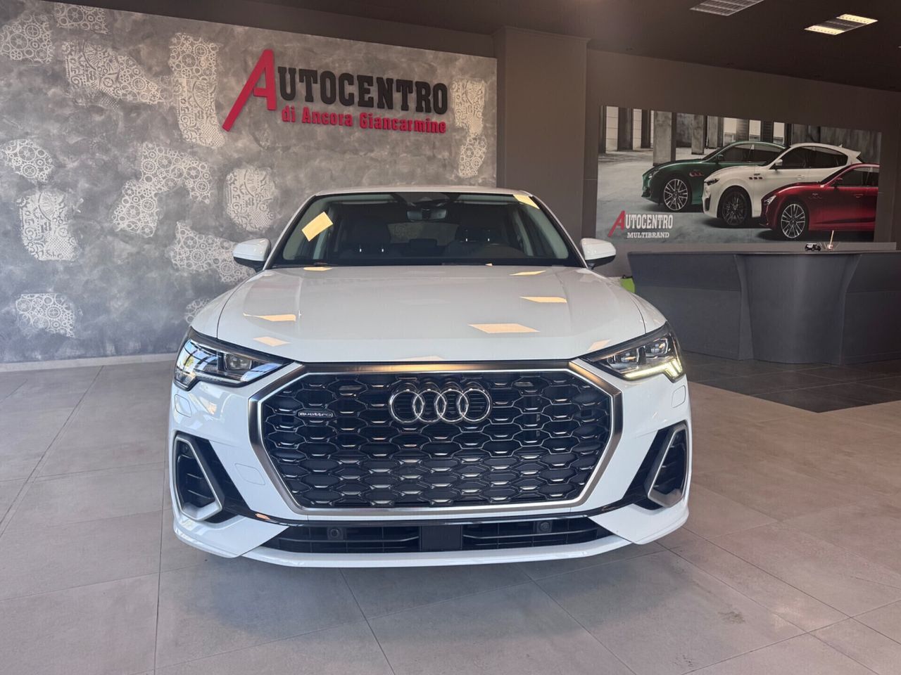 Audi AUDI Q3 SBACK 2.0 TDI SLINE EDITION QUATTRO imagem 2