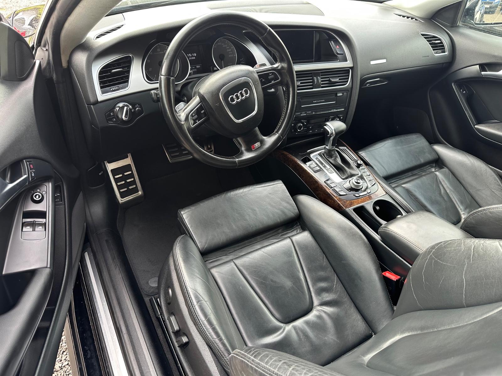 Audi S5 Coupé 4.2 FSI V8 354 ch BVA quattro / Magnetic Ride / Cuir / MMI Navigation Plus / Sièges chauffants