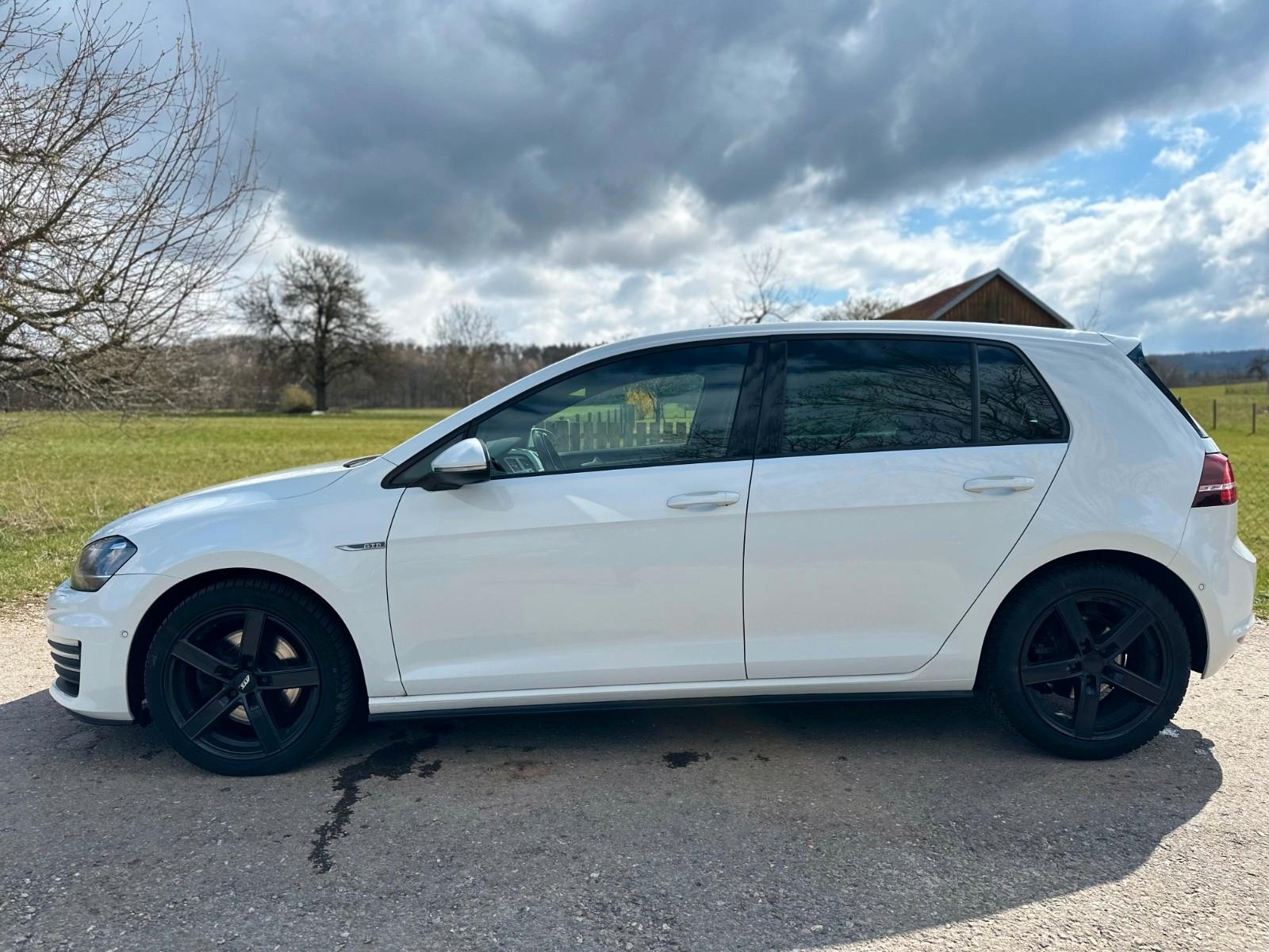 Volkswagen Golf VII Lim. GTD*DSG*Nav*SHZ*Temp*ParkAss*8xAlu