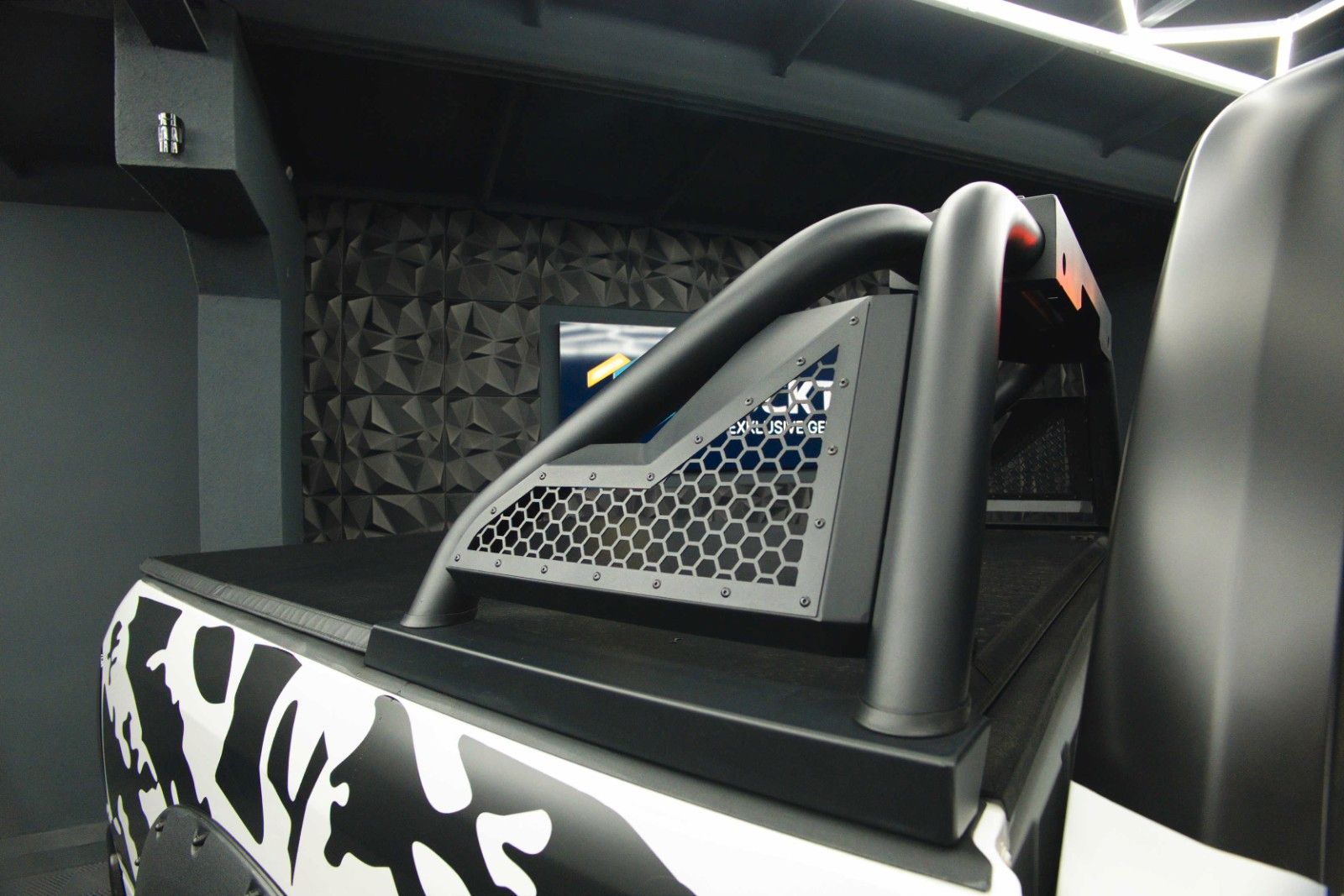 Fahrzeugabbildung Dodge RAM 5.7 V8 HEMI 4x4 OFFROAD Night-Paket LONGBED