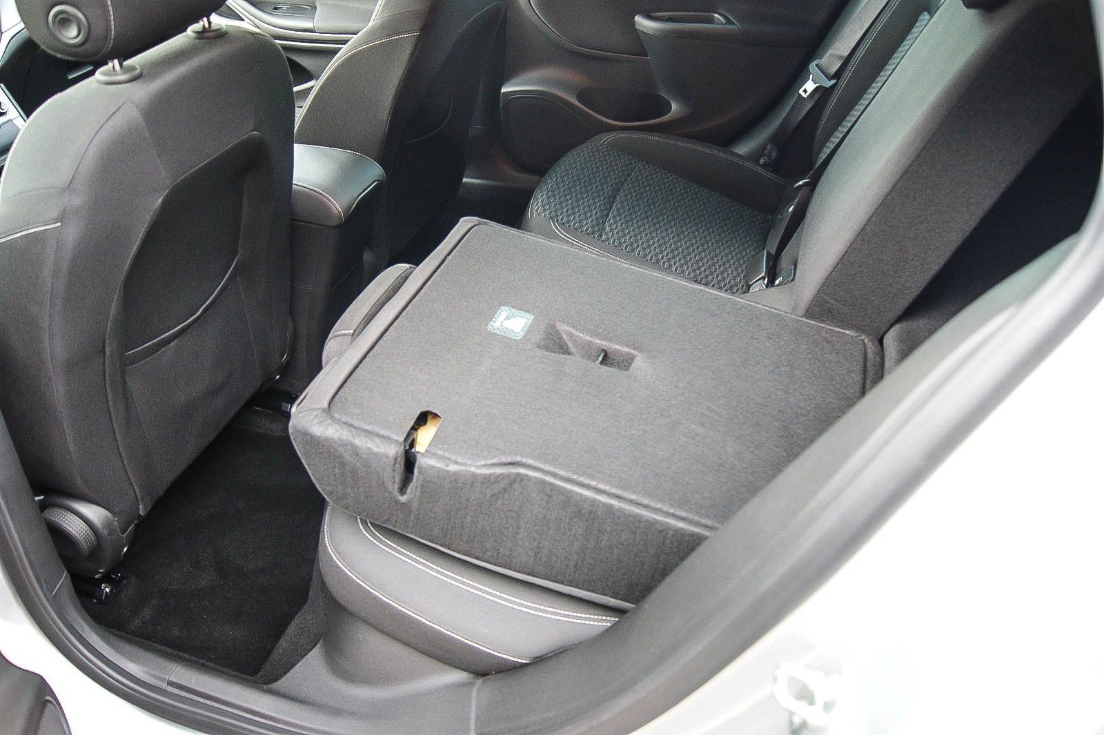 Fahrzeugabbildung Opel Astra K 1.4 Turbo ST Business LED KAMERA WINTER