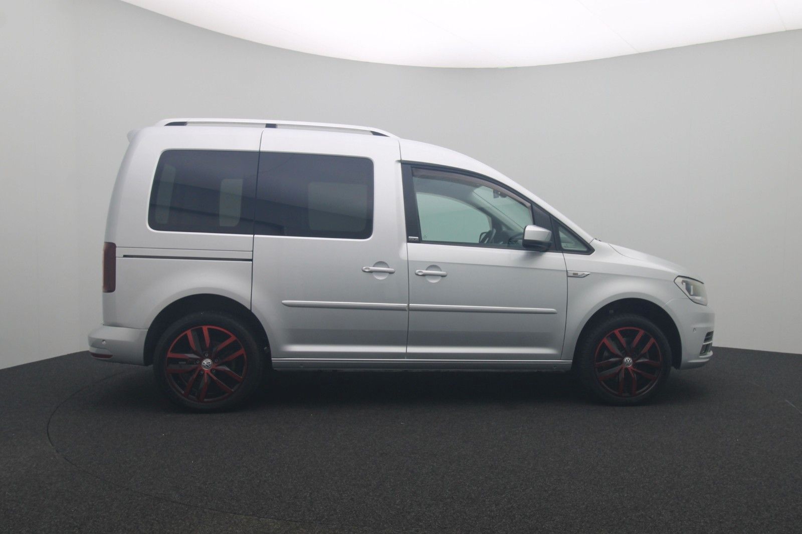 Fahrzeugabbildung Volkswagen Caddy 1.4 TSI Trendline BMT AHK TEMPO PDC