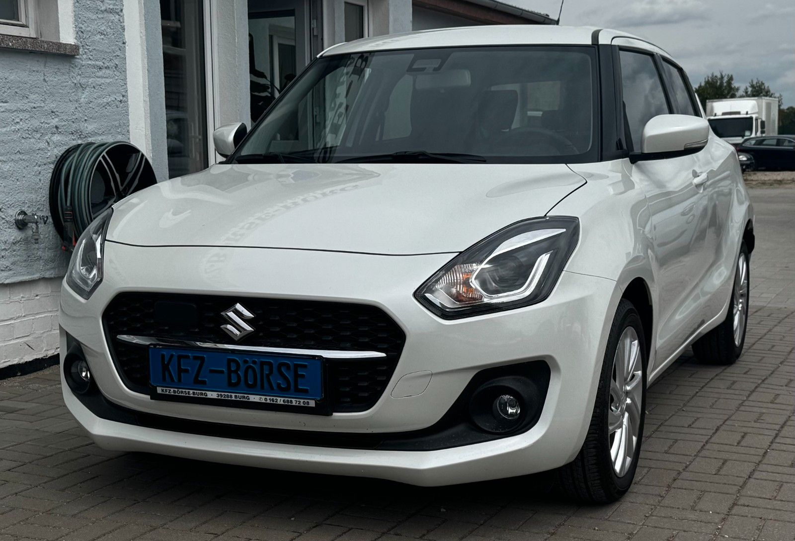 SUZUKI Swift