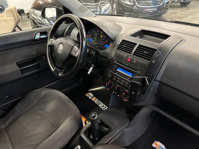 MYAUTOCENTER – Gebraucht- und Jahreswagen mit Werkstattservice in Pfaffenhofen Volkswagen Polo IV Comfortline *TÜV NEU*KLIMA*ELEKTR.FENSTE