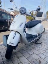Vespa 300 GTS Super - VESPA MOTORRAD