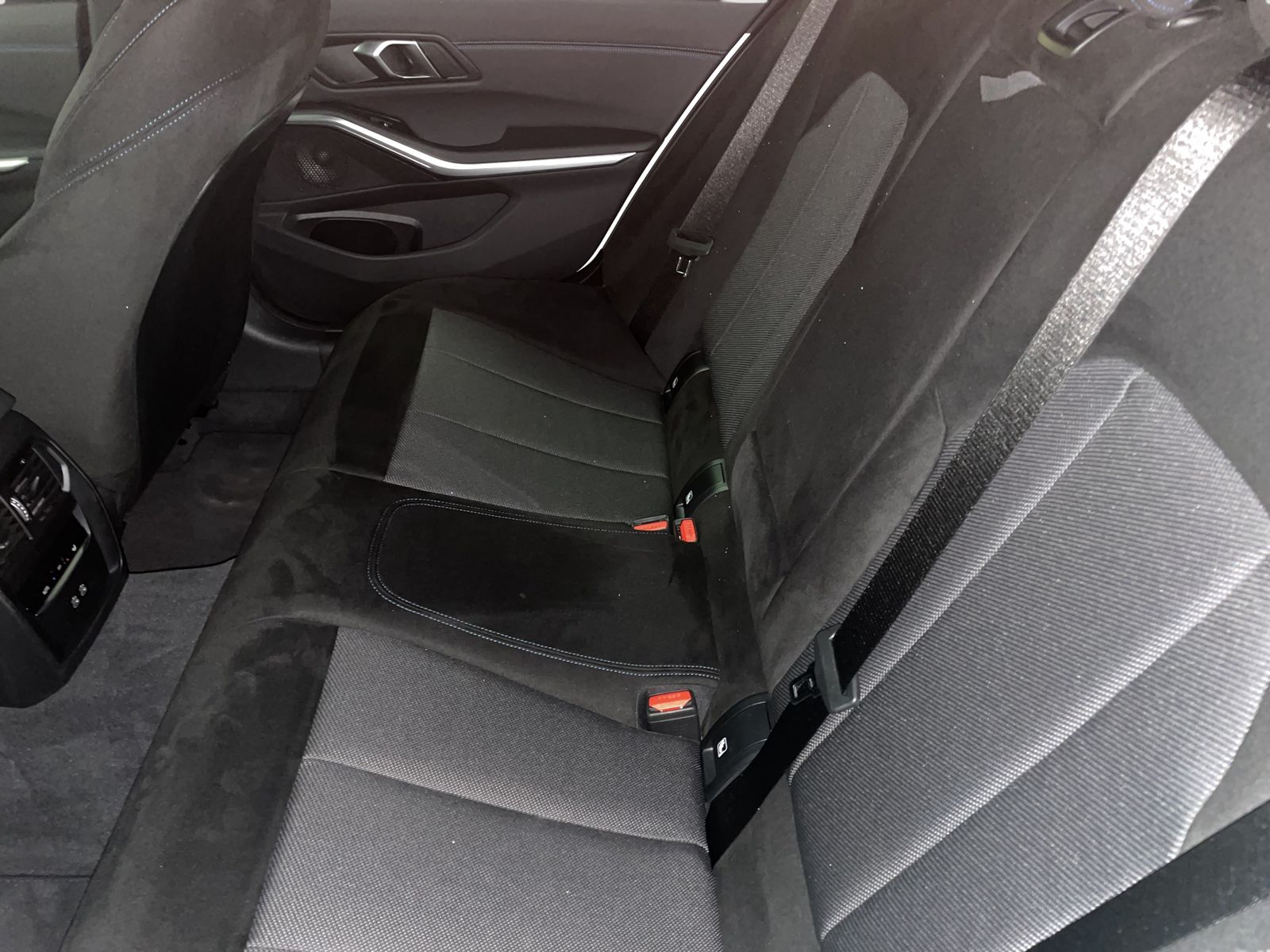 BMW 330 - Bild 13