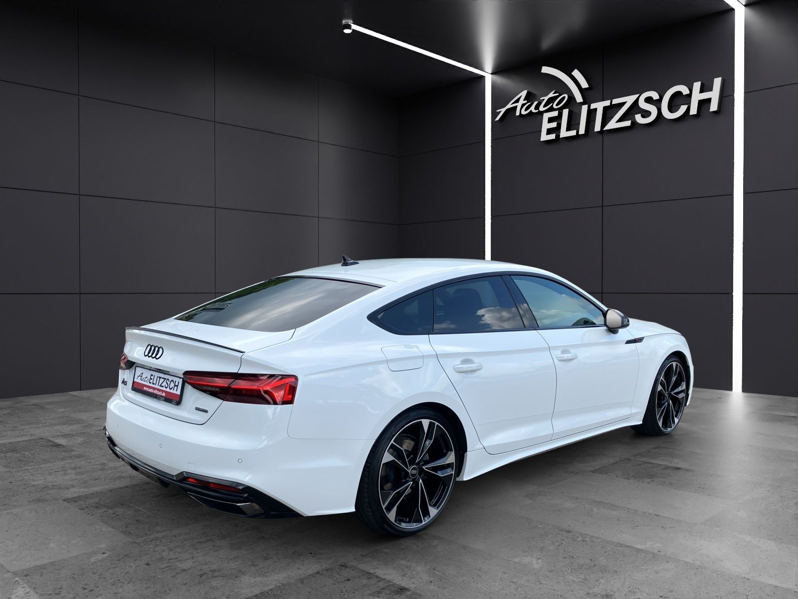 Fahrzeugabbildung Audi A5 Sportback 40 TFSI quattro S line AHZV MATRIX