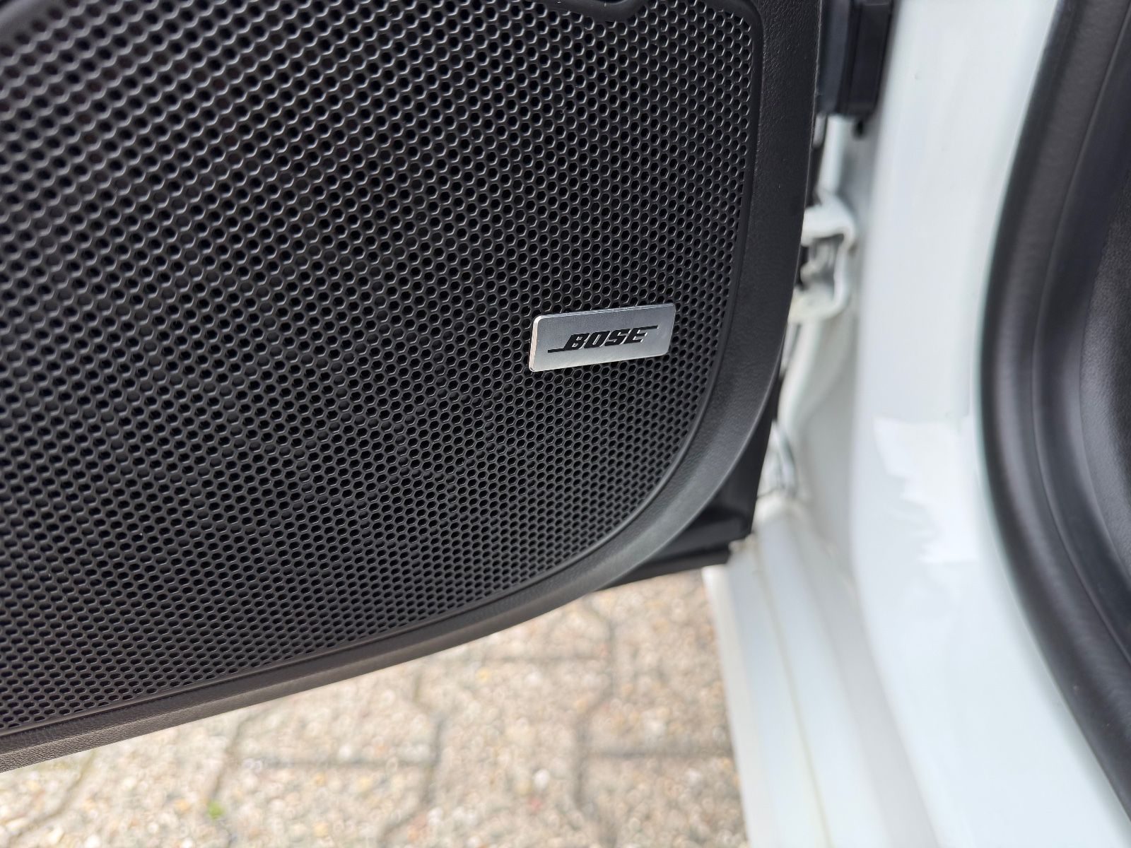 Fahrzeugabbildung Renault Megane IV Grandtour R.S. LINE 1-HD NAVI LED BOSE