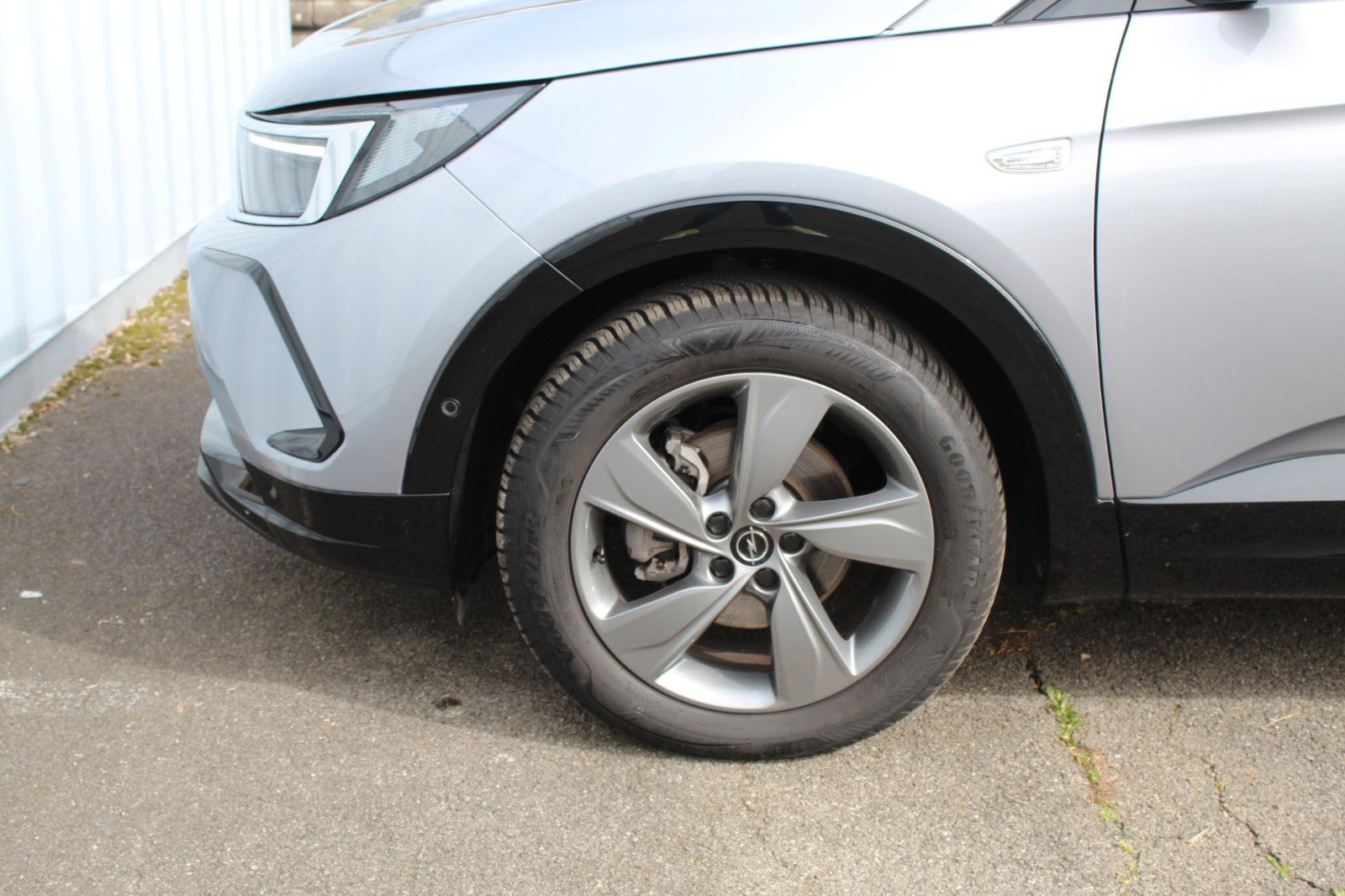 Fahrzeugabbildung Opel Grandland GS Automatik*Navi*Kamera*Sitzh.