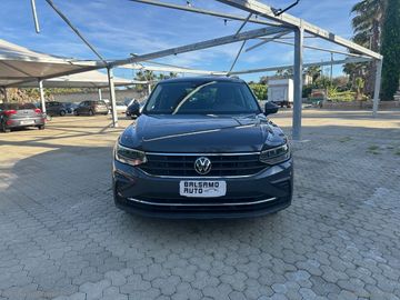Volkswagen Tiguan - 2