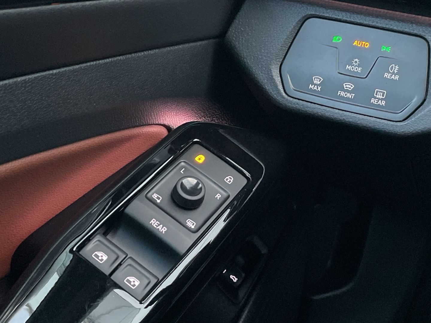 ID.4 Pure Performance Wärmepumpe/360°Kamera/HUD/