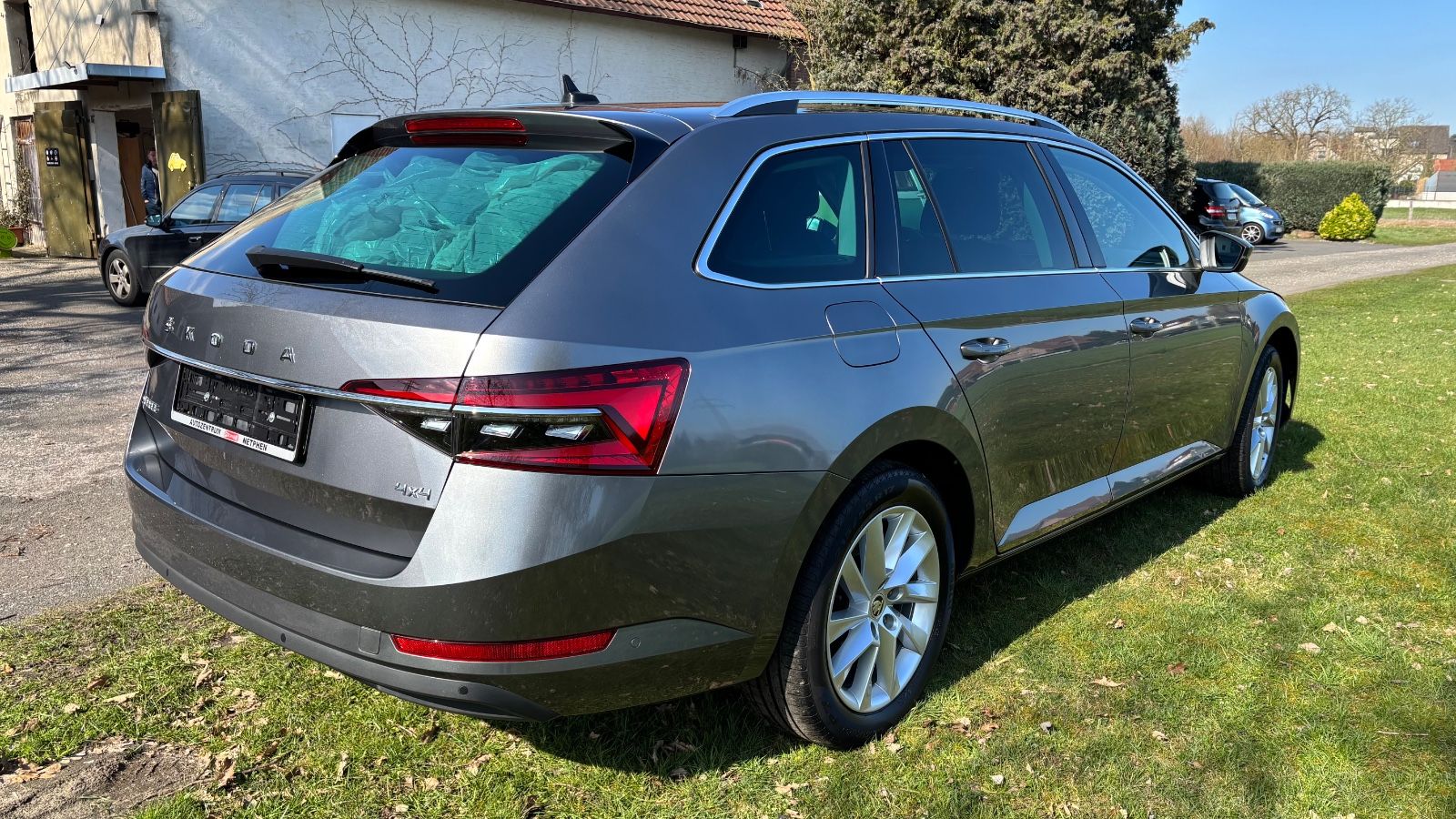 Skoda Superb Combi 2.0 TDI DSG 4x4 foto 13