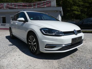 Volkswagen Golf - 1