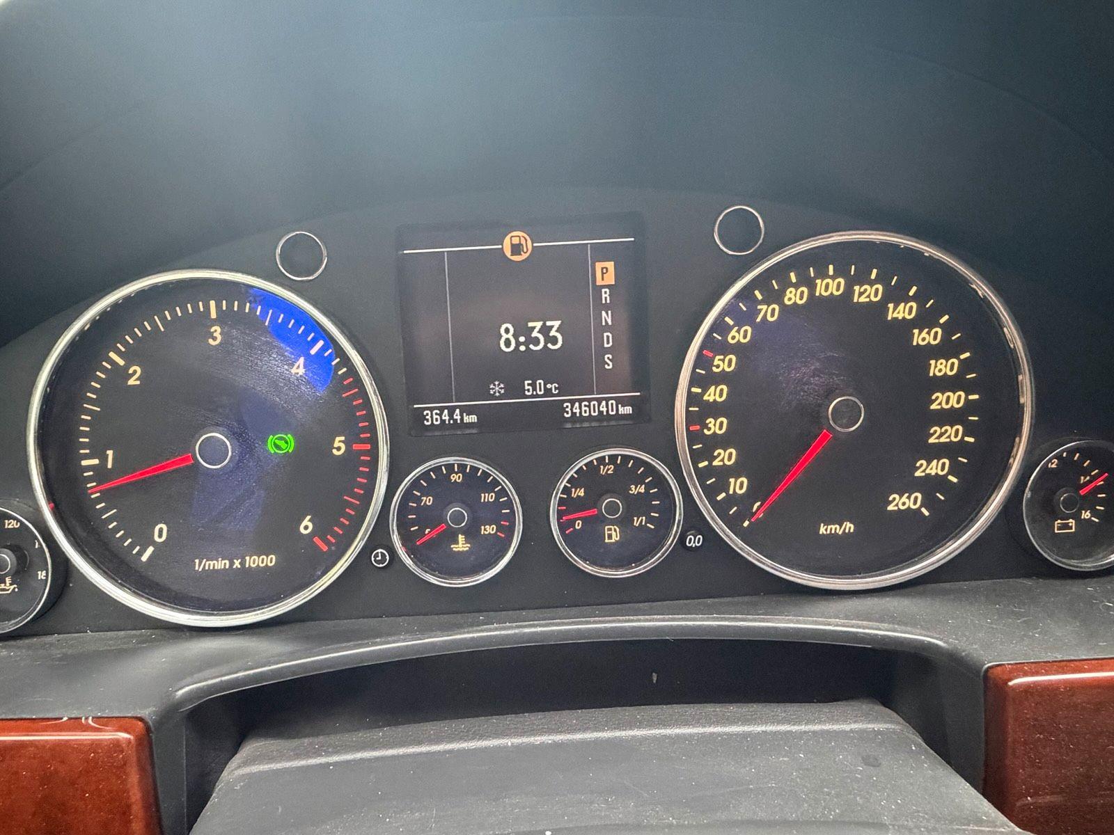 Volkswagen Touareg 2005 — photo 15
