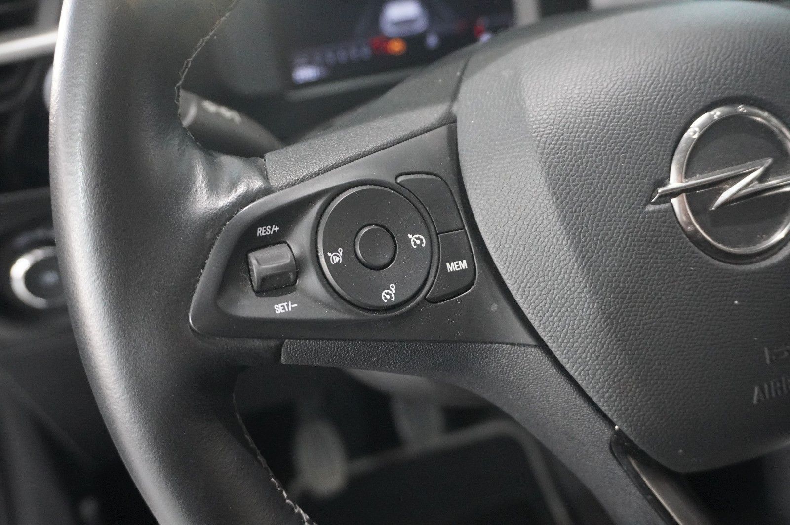 Fahrzeugabbildung Opel Corsa F 1.2 ELEGANCE NAVI/LED/VIRTUAL/SPORT/DAB+
