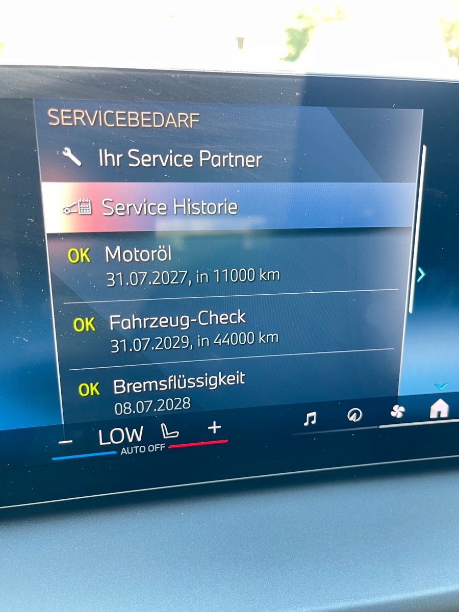 BMW 318i Widescreen KAMERA Driv.Assist. Unfallfrei foto 16