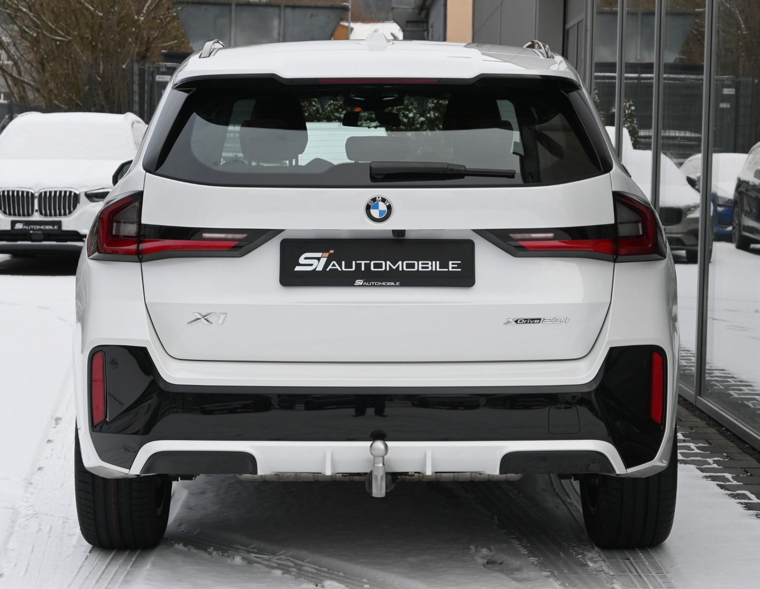Fahrzeugabbildung BMW X1 xDrive23i M-Sport °ACC°AHK°360°MEMO°HARMAN°