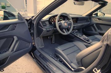 Porsche 992.2 4 GTS Cabrio*Schutzfolie,18-Wege,BOSE,360°