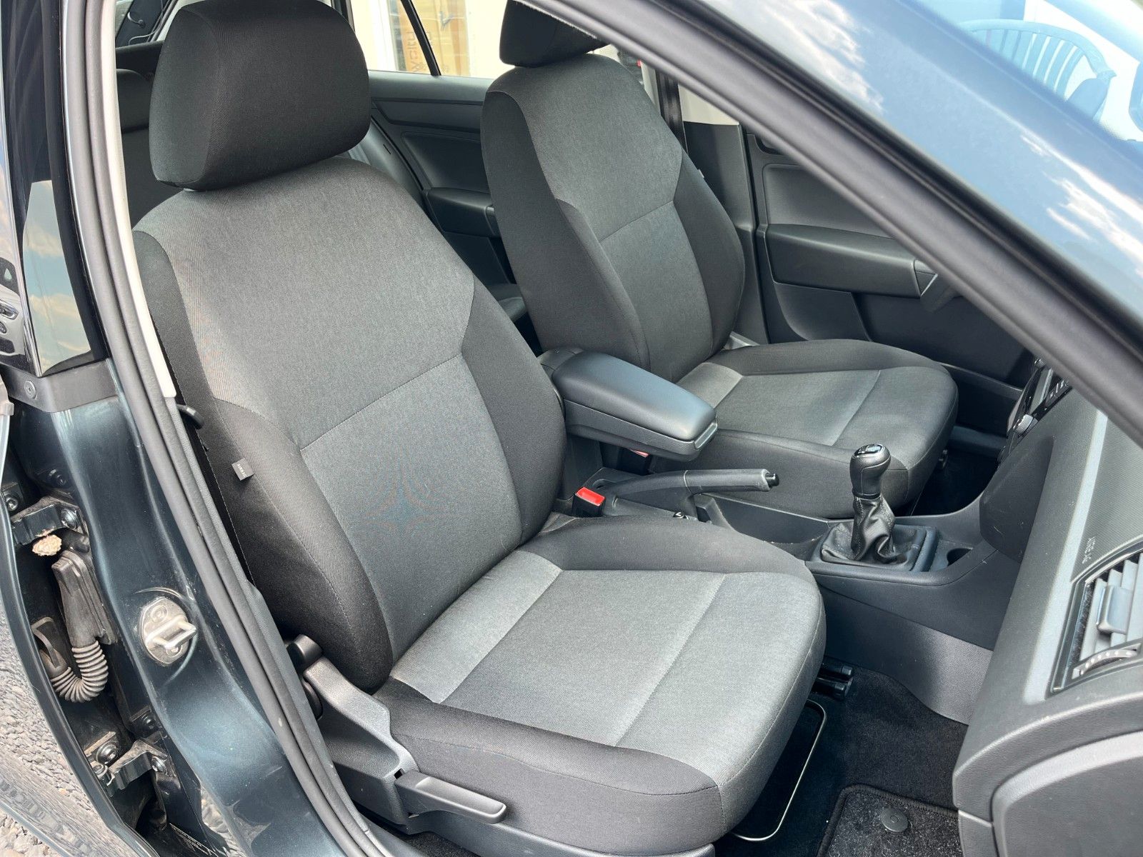 Fahrzeugabbildung SKODA Rapid 1.2 Spaceback Cool Edition Klima PDC 2.HD