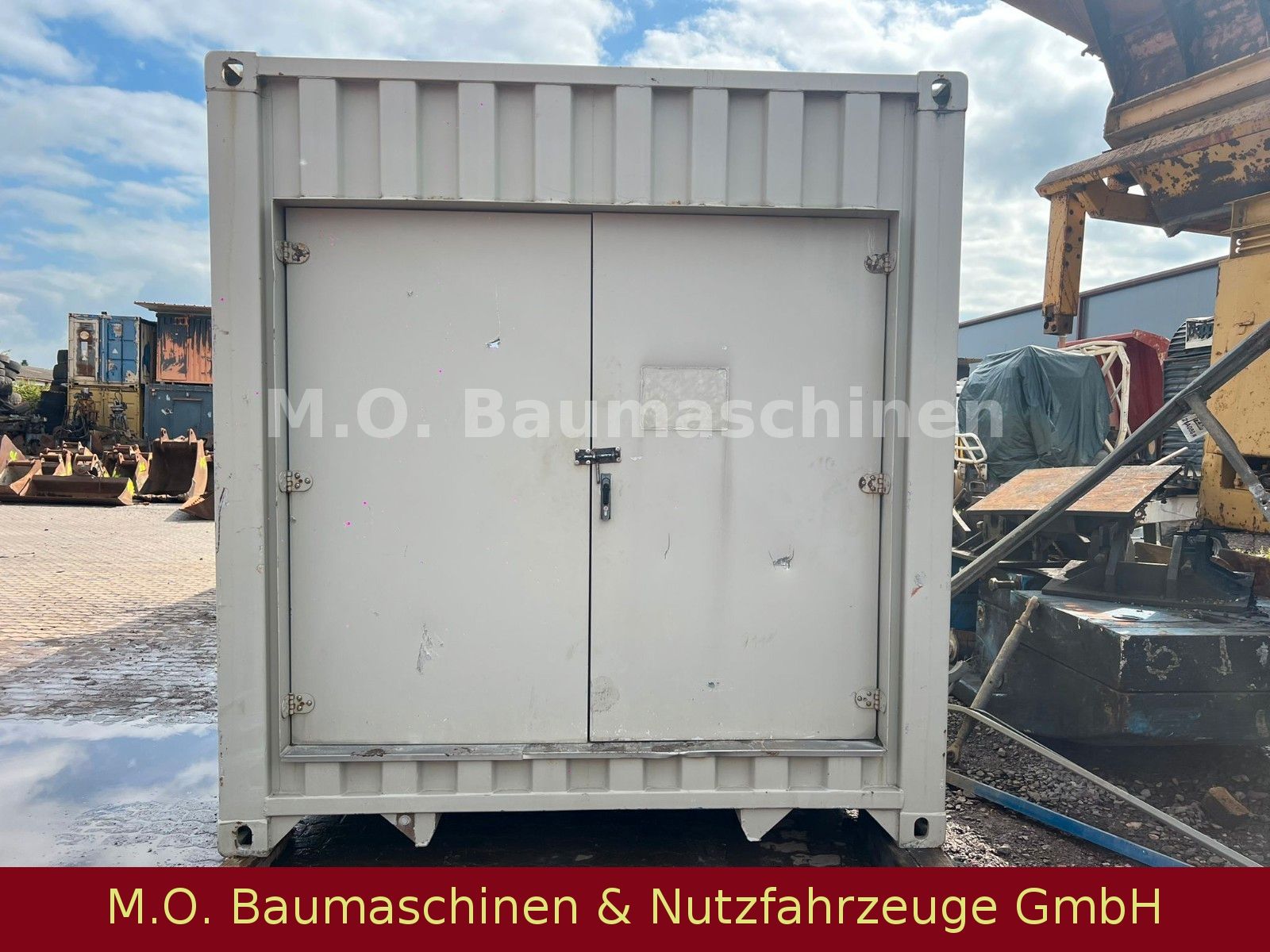 Fahrzeugabbildung Andere Stromaggregat 1000 KVA MTU / 8 Zylinder /