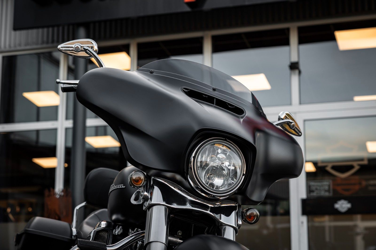 Fahrzeugabbildung Harley-Davidson FLHX Street Glide 103 cui - Vance & Hines - - -