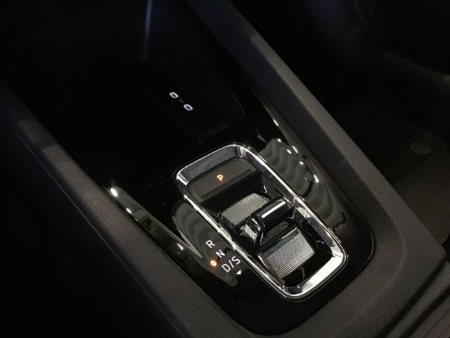 Fahrzeugabbildung Skoda Octavia Combi 1.5 TSI Style DSG/Navi/LED/SHZ