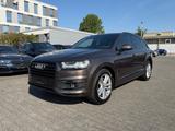 Audi Q7 3.0 TDI quattro.   S line Sport / Plus°1 HAND - Audi Q7 in Düsseldorf