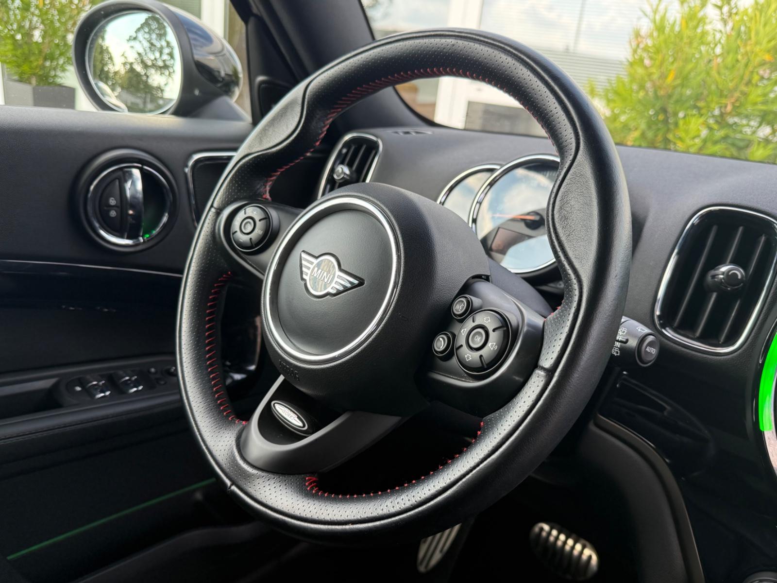 MINI Countryman Cooper SE ALL4 JCW*LED*Navi*Panorama*