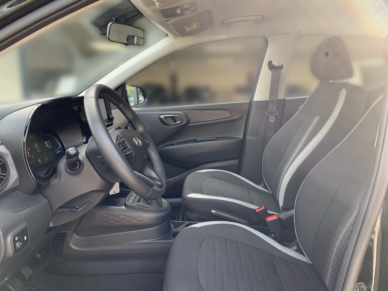 Fahrzeugabbildung Hyundai i10 1.2 Trend Navi