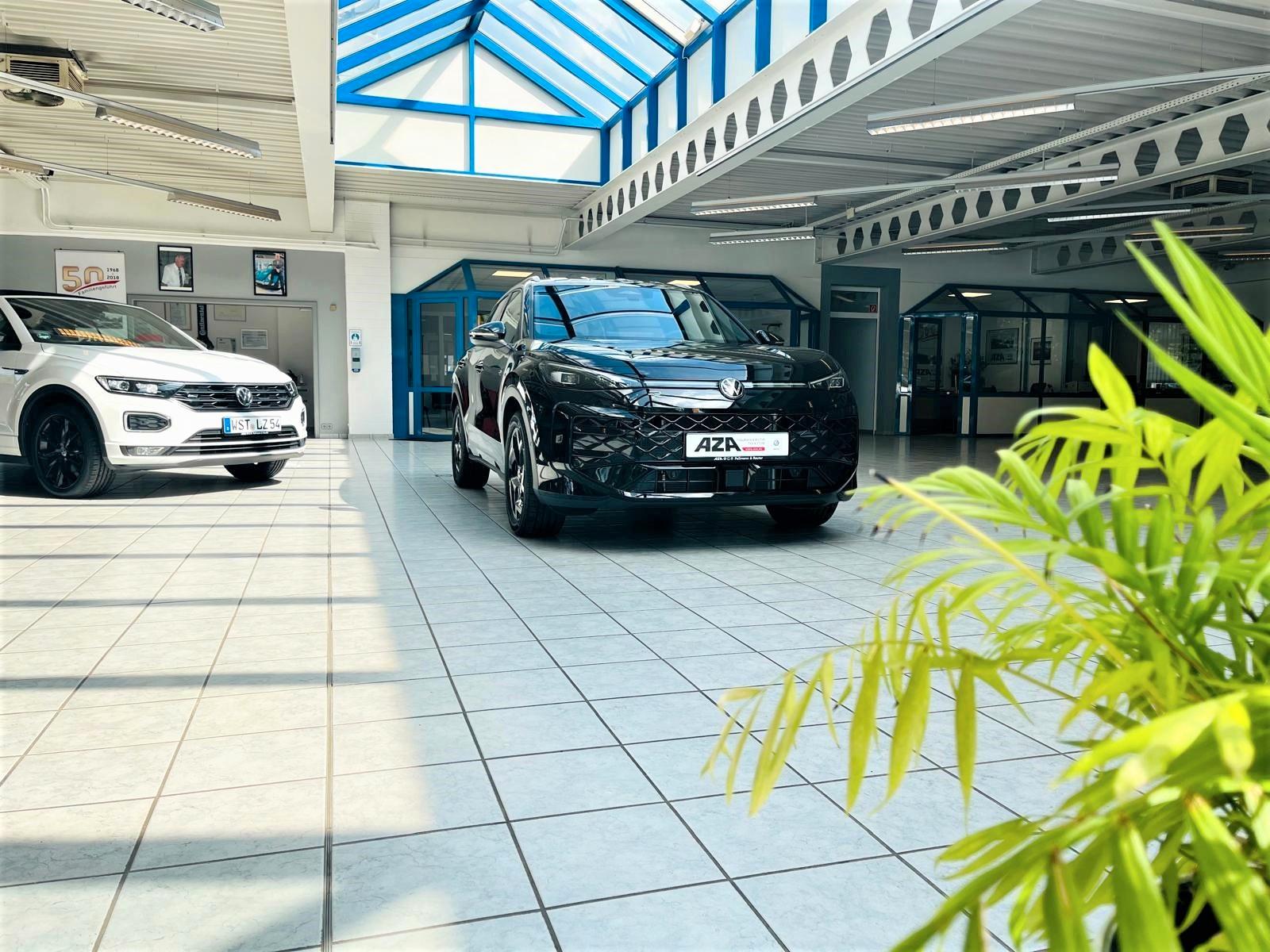 Volkswagen T-Roc 1.5 l eTSI, R-Line, ACC, APP, KAM, AHK