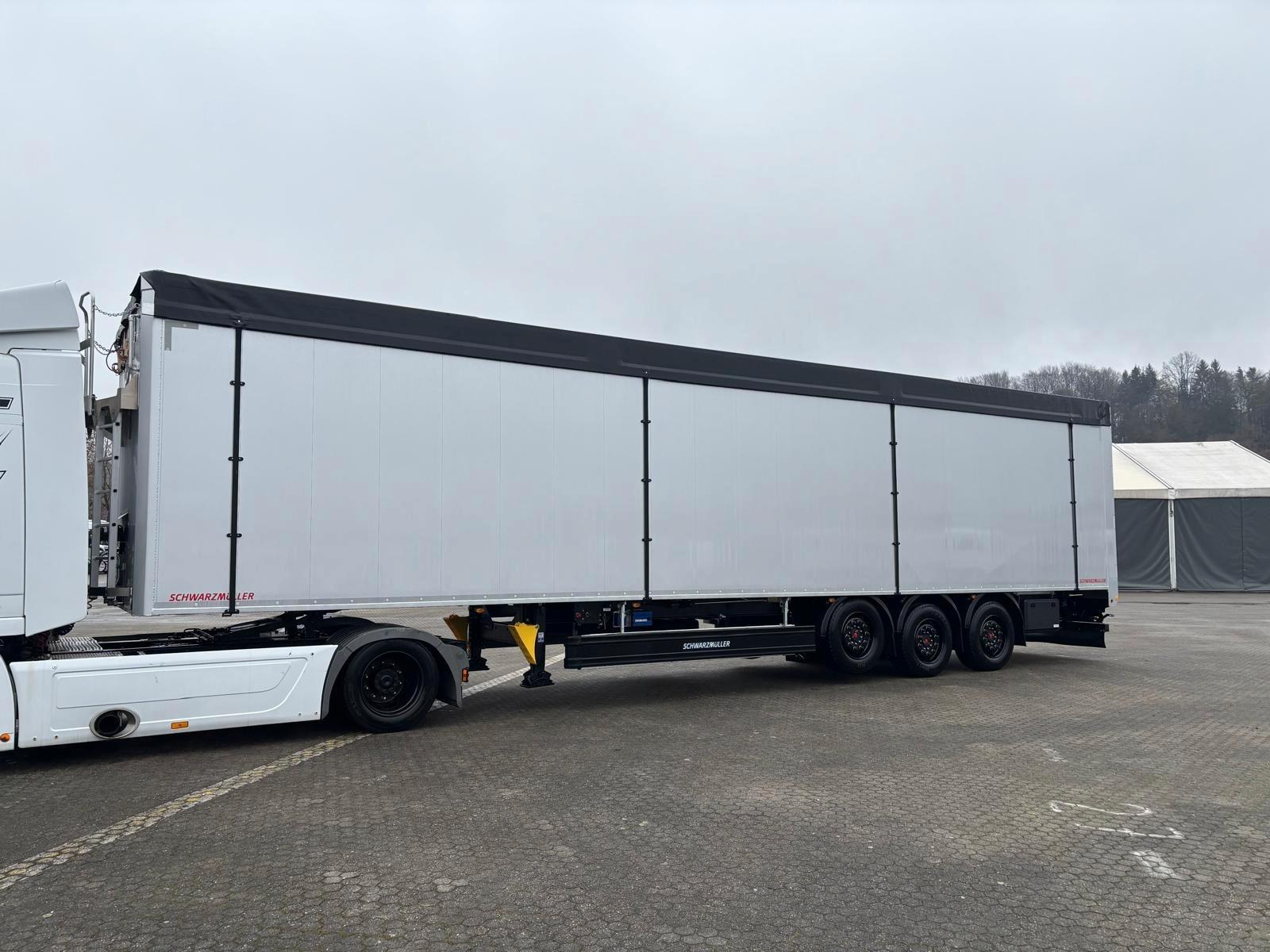 Schwarzmüller 3-Achs-Schubboden- 10mm - 2x Getreideschieber