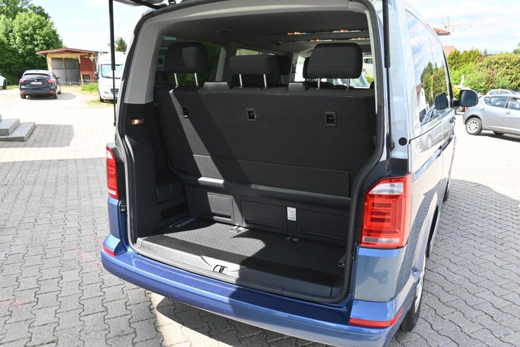 Volkswagen Multivan DSG Kurz Trendline foto 18