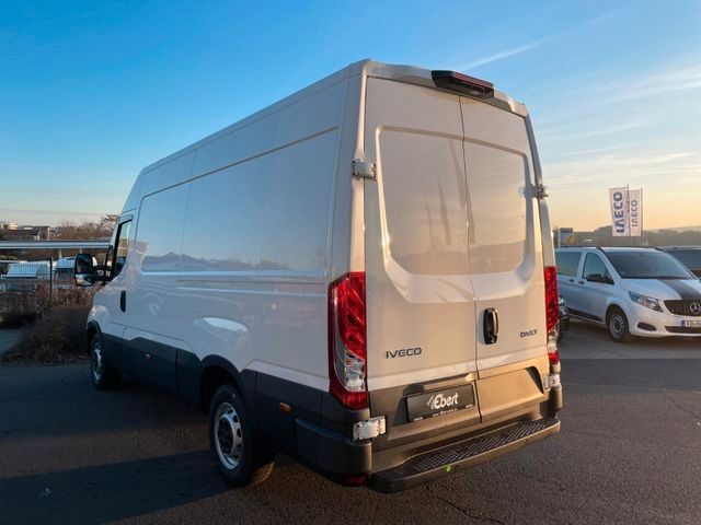 Fahrzeugabbildung Iveco Daily 35S18 HA8 3.0L *R3.520mm*Automatik*Kamera