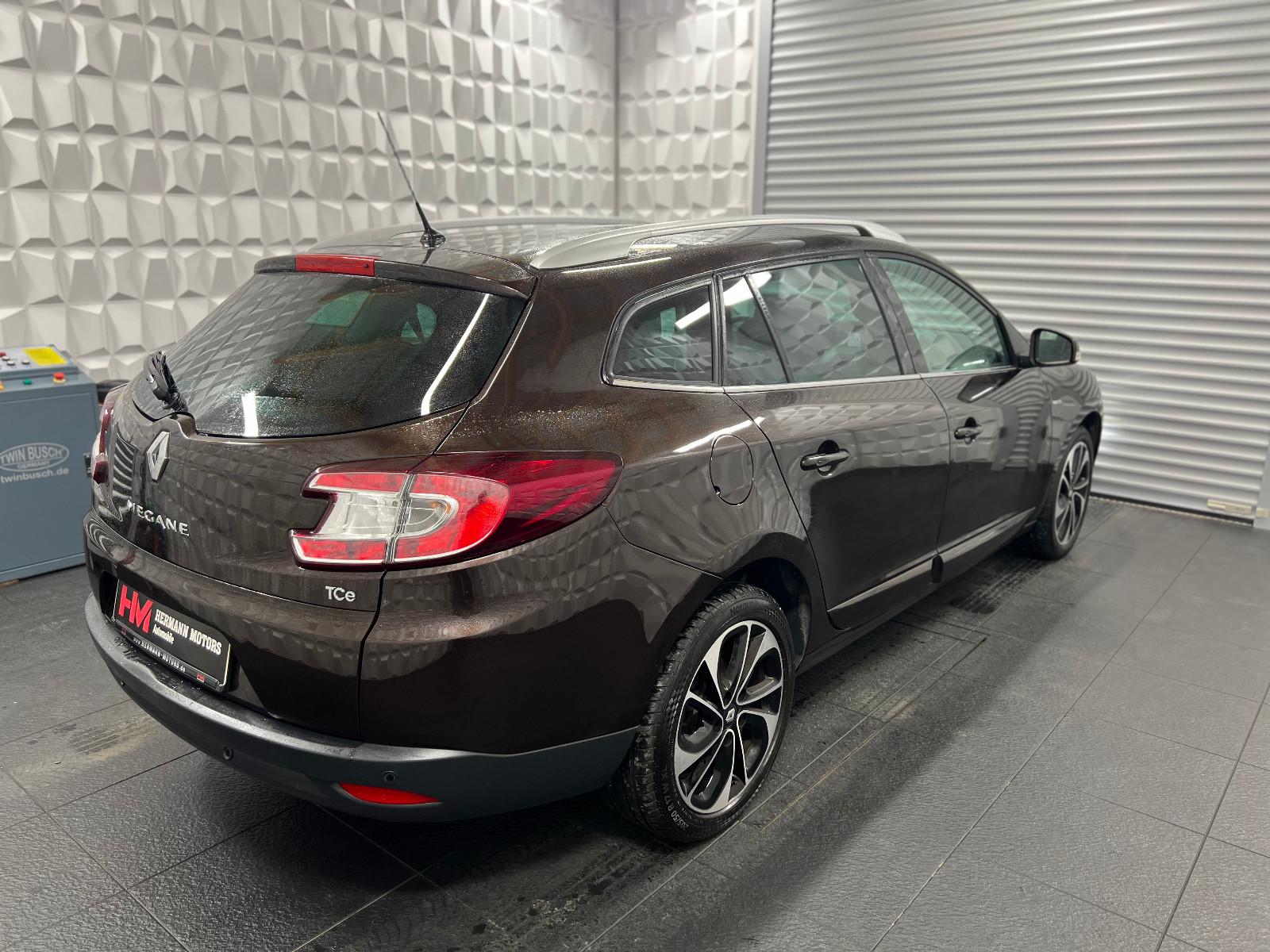 Renault Megane 2015 — photo 29