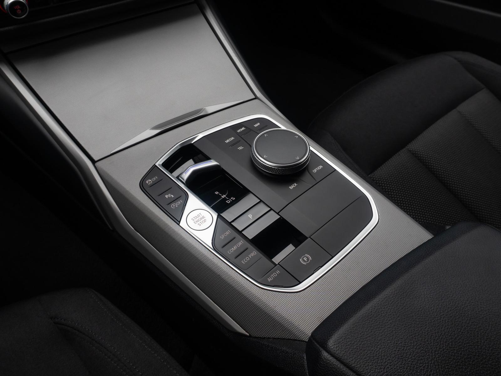 BMW 3 Series i GeschwindigReg DAB Cockpit+ PDC Widscreen, миниатюра 28