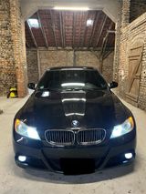 BMW E90 320d M Paket  - BMW 320: 320d E90