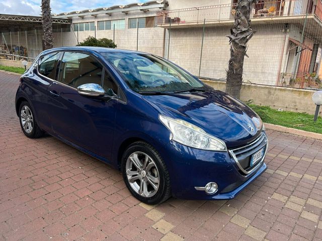 Peugeot 208 1.4 HDi 68 CV 3 porte Allure