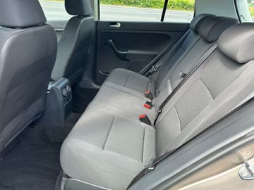 Volkswagen Golf Plus - 11